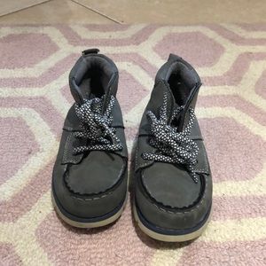 OshKosh boys boots 🥾